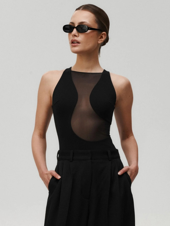 UNDRESS CODE
