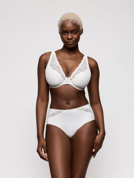 PRIMA DONNA